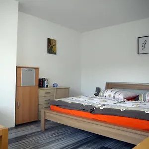  Apartment Bienenhof Auf Der Höhe